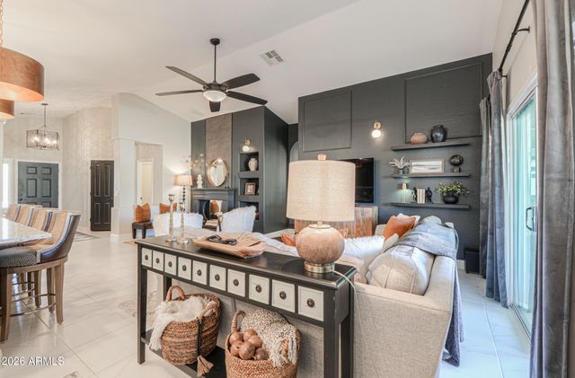 2432 E SANTIAGO Trail, Casa Grande, AZ 85194