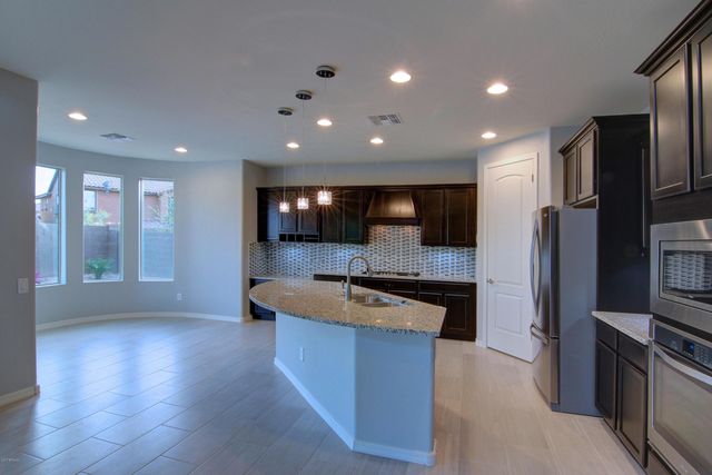 3607 E Salter Drive, Phoenix, AZ 85050