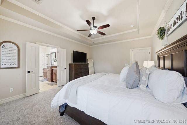 6251 N Creekwood Drive, Owasso, OK 74055