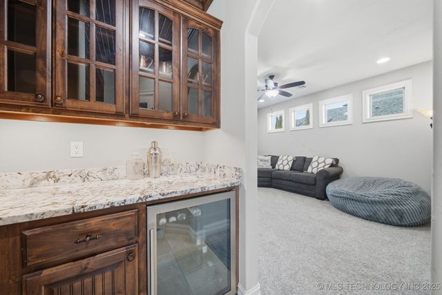 6251 N Creekwood Drive, Owasso, OK 74055