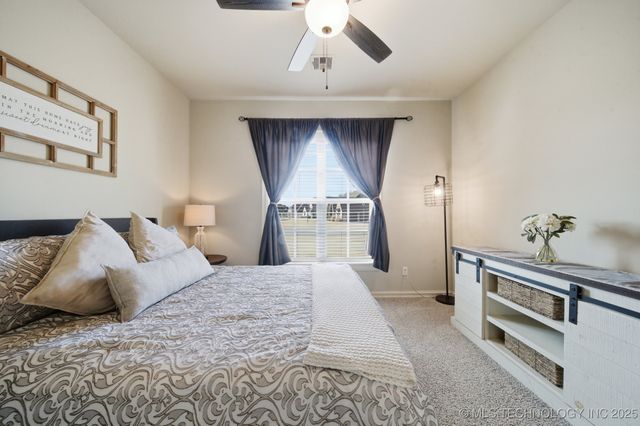 6251 N Creekwood Drive, Owasso, OK 74055