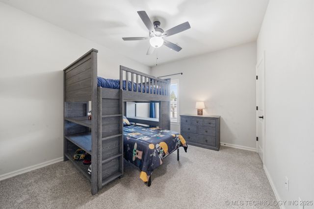 6251 N Creekwood Drive, Owasso, OK 74055