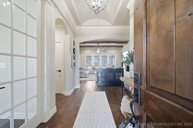 6251 N Creekwood Drive, Owasso, OK 74055