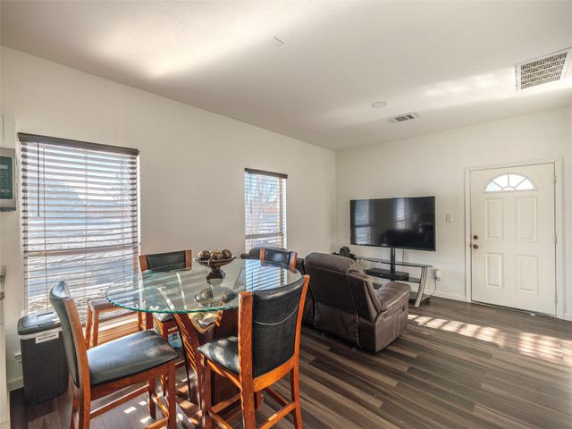 80 Family CIR, Hutto, TX 78634