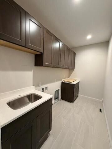 611 Talbots Woods COURT, Dousman, WI 53118