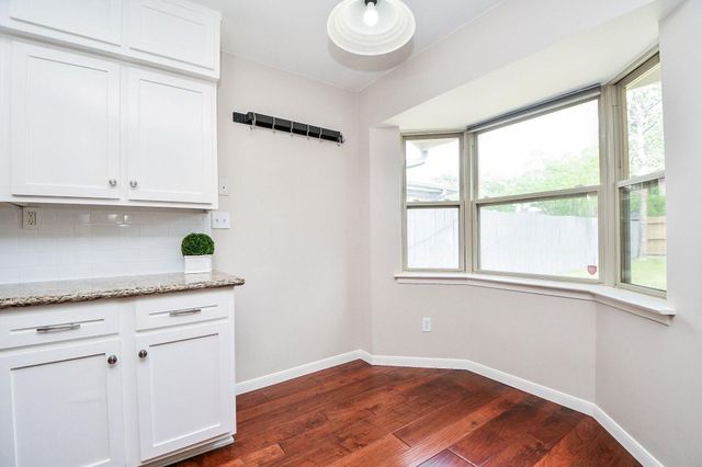 2562 Kevin Lane, Houston, TX 77043