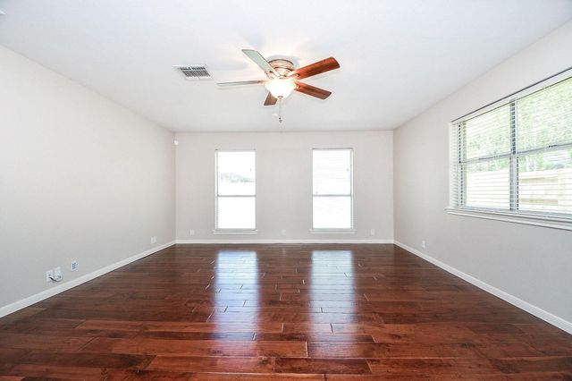 2562 Kevin Lane, Houston, TX 77043