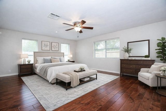 2562 Kevin Lane, Houston, TX 77043