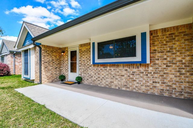 2562 Kevin Lane, Houston, TX 77043