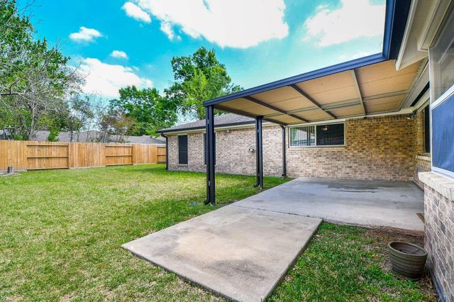 2562 Kevin Lane, Houston, TX 77043