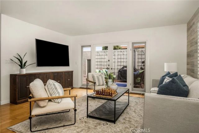 8282 Artista Drive, Huntington Beach, CA 92646