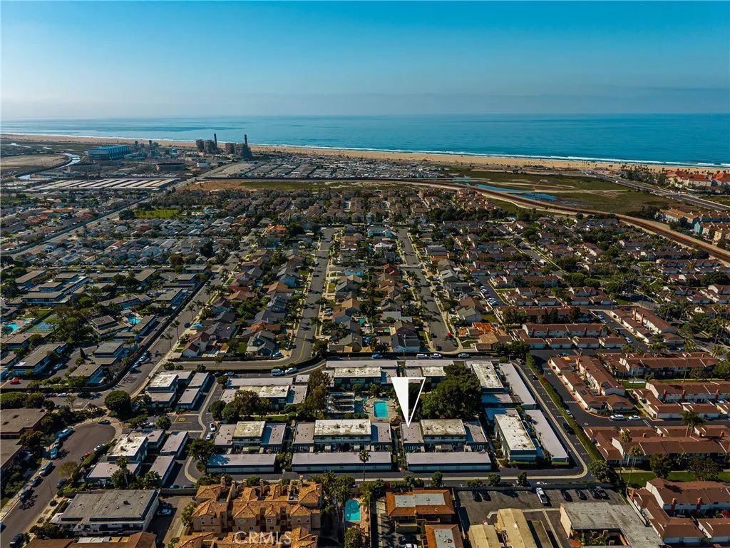 8282 Artista Drive, Huntington Beach, CA 92646