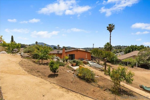 10844 Challenge Blvd, La Mesa, CA 91941
