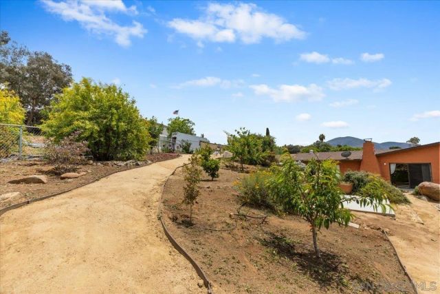 10844 Challenge Blvd, La Mesa, CA 91941