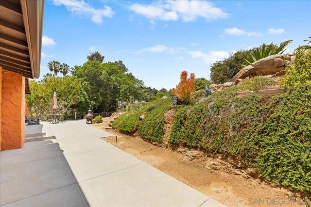 10844 Challenge Blvd, La Mesa, CA 91941