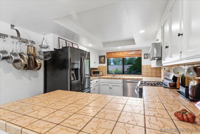 10844 Challenge Blvd, La Mesa, CA 91941