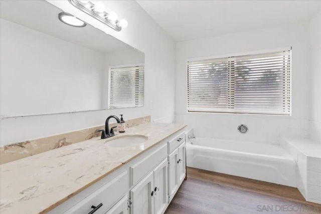 10844 Challenge Blvd, La Mesa, CA 91941