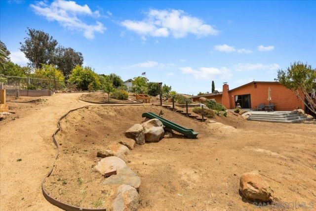 10844 Challenge Blvd, La Mesa, CA 91941
