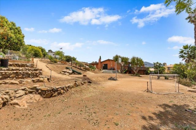 10844 Challenge Blvd, La Mesa, CA 91941