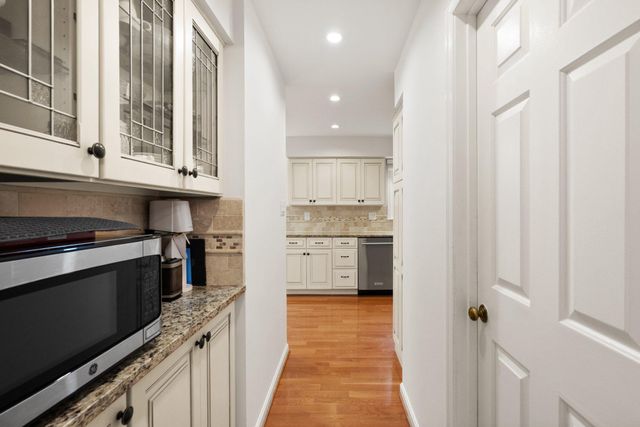 1232 BISHOPSGATE WAY, Reston, VA 20194