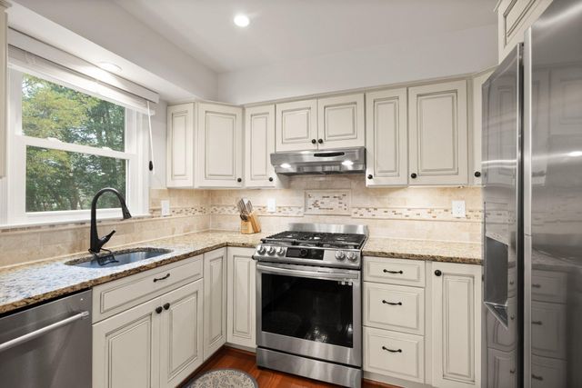 1232 BISHOPSGATE WAY, Reston, VA 20194