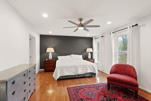 1232 BISHOPSGATE WAY, Reston, VA 20194