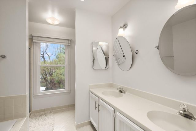 1232 BISHOPSGATE WAY, Reston, VA 20194