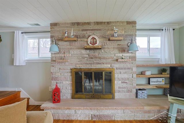 1320 Hillcrest Drive, Lake, MI 48632
