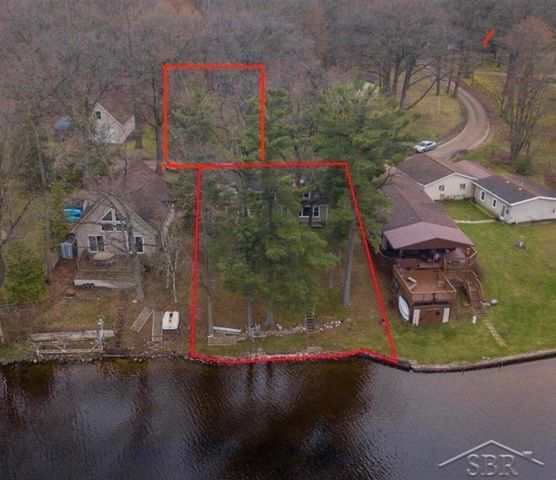1320 Hillcrest Drive, Lake, MI 48632
