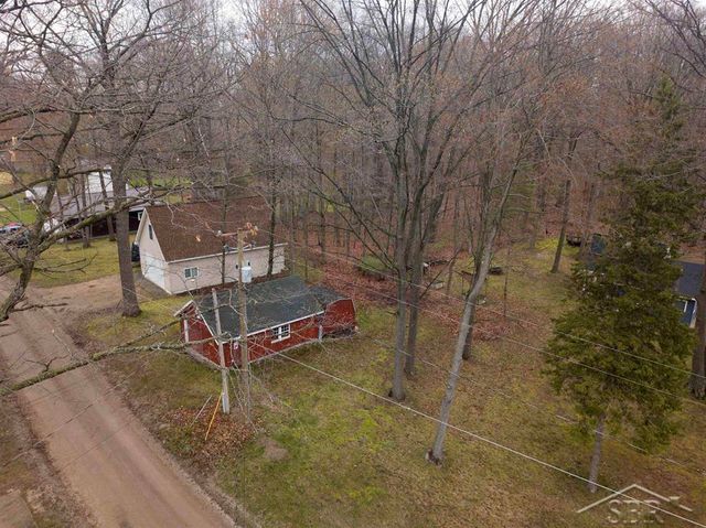 1320 Hillcrest Drive, Lake, MI 48632