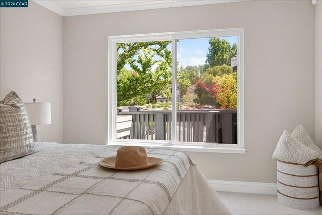 896 Terra California Dr 1, Walnut Creek, CA 94595
