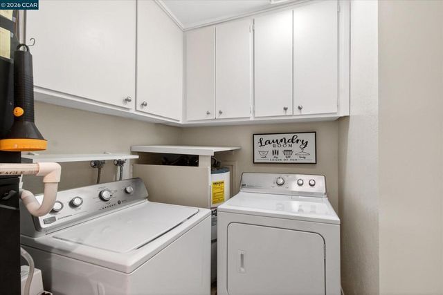 896 Terra California Dr 1, Walnut Creek, CA 94595