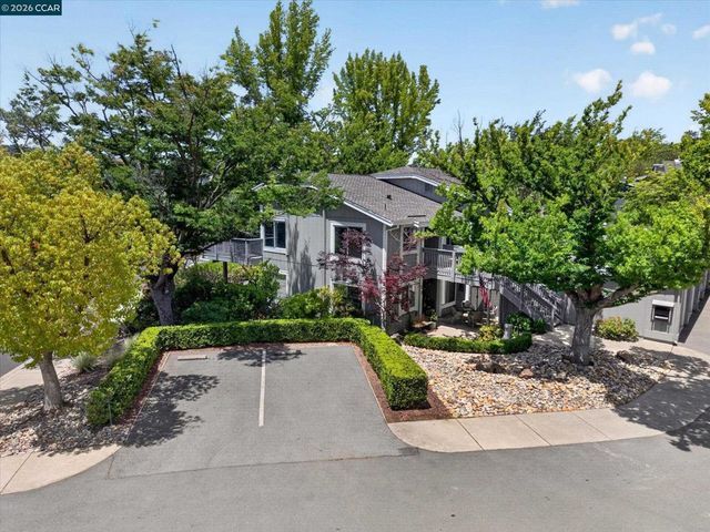 896 Terra California Dr 1, Walnut Creek, CA 94595