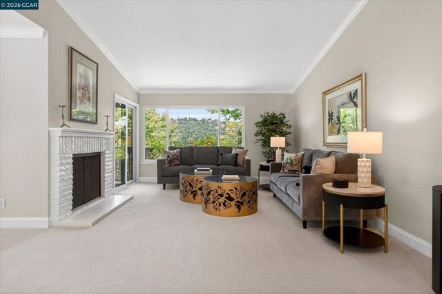 896 Terra California Dr 1, Walnut Creek, CA 94595