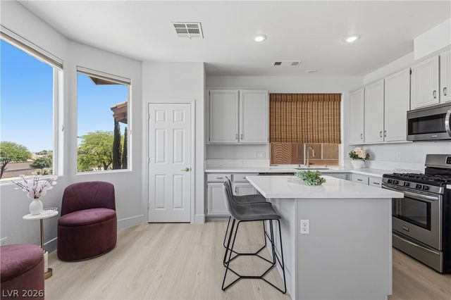 316 Silver Grove Street, Las Vegas, NV 89144