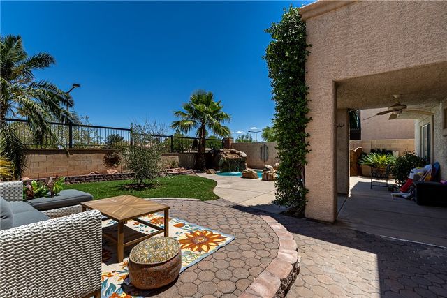 316 Silver Grove Street, Las Vegas, NV 89144