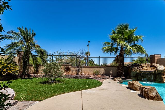 316 Silver Grove Street, Las Vegas, NV 89144