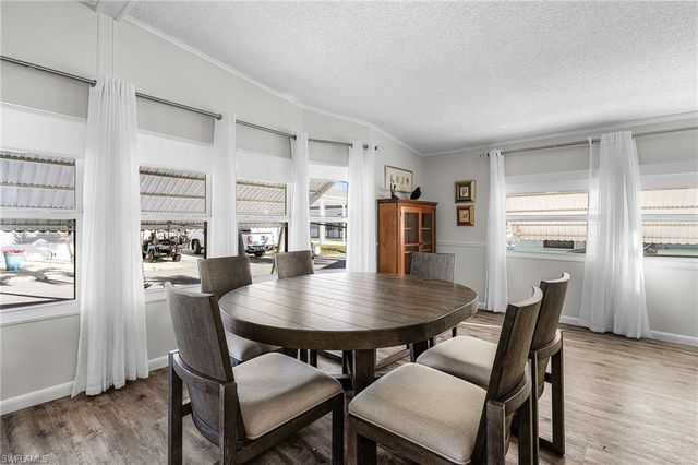 4971 Porky LN, St. James City, FL 33956