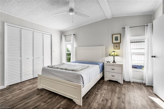 4971 Porky LN, St. James City, FL 33956