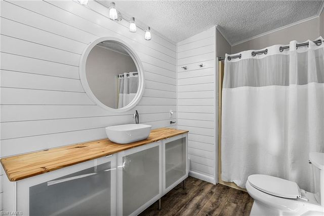 4971 Porky LN, St. James City, FL 33956