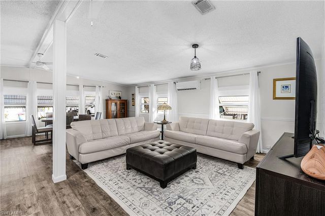 4971 Porky LN, St. James City, FL 33956