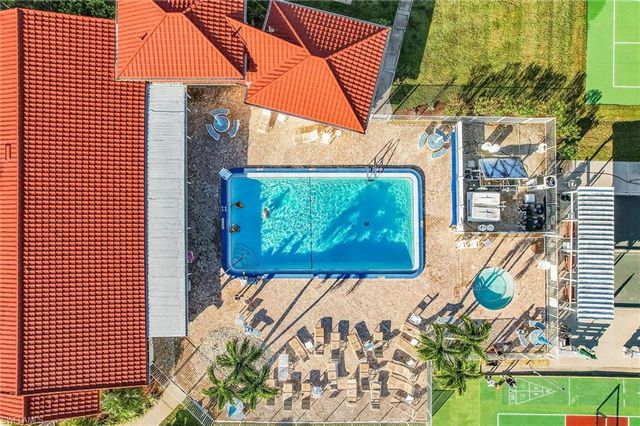 4971 Porky LN, St. James City, FL 33956