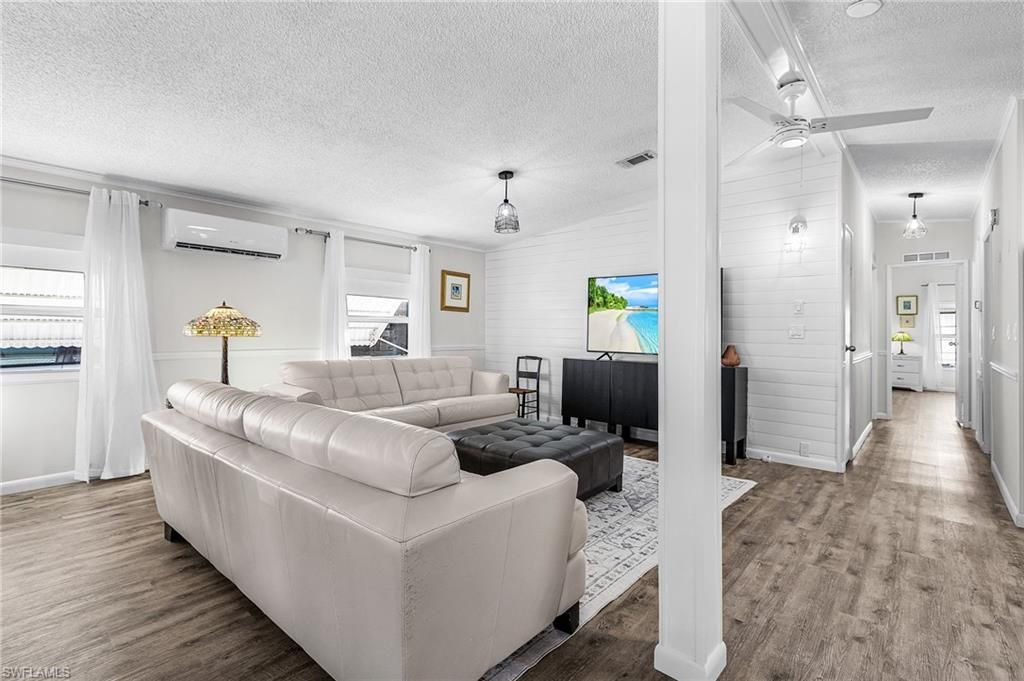 4971 Porky LN, St. James City, FL 33956