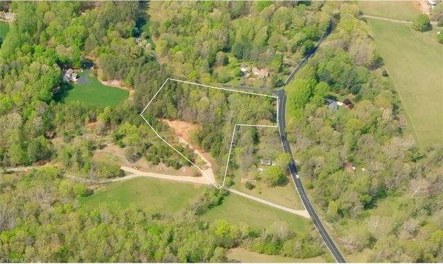 3 Thomas Farm Road, King, NC 27021