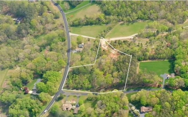 3 Thomas Farm Road, King, NC 27021