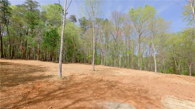 3 Thomas Farm Road, King, NC 27021