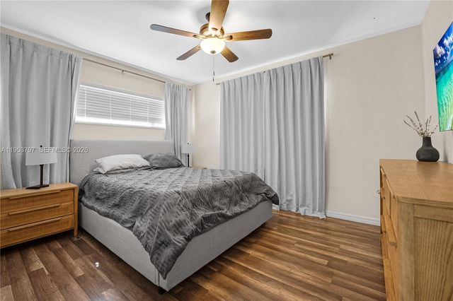 11610 NW 57th Ct, Hialeah, FL 33012