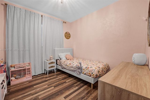 11610 NW 57th Ct, Hialeah, FL 33012