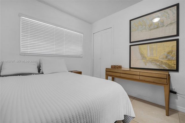 11610 NW 57th Ct, Hialeah, FL 33012