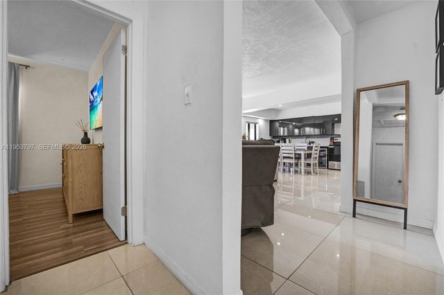 11610 NW 57th Ct, Hialeah, FL 33012